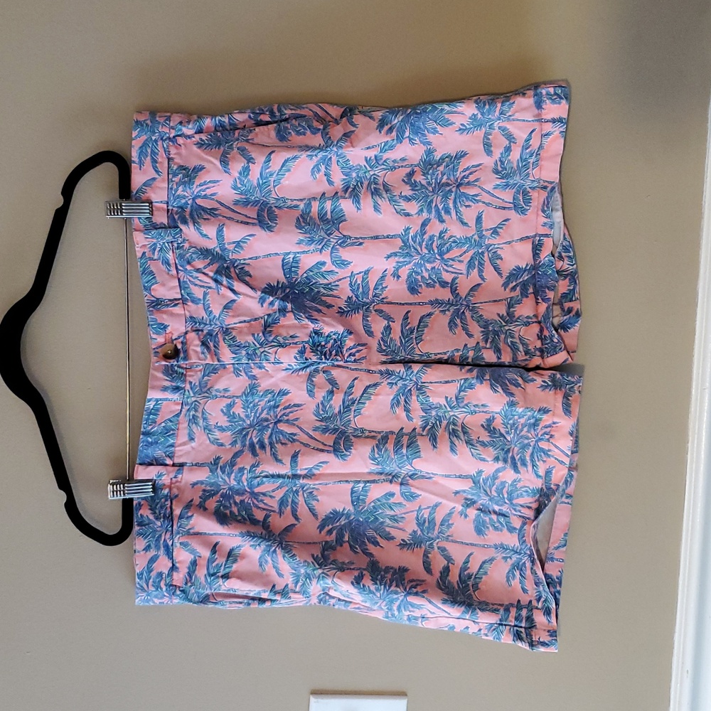 Vineyard Vines Classic Fit 7" Breaker Shorts Palm Tree Print Pink Size Waist 42"